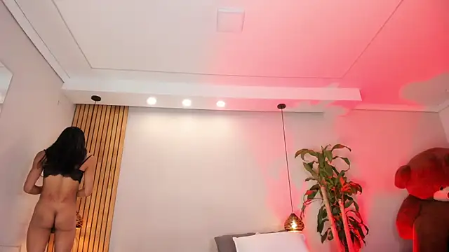 REINA_ADAHARA Adlı Modelin Web Kamerası Şovu