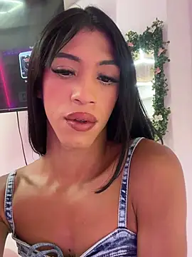 REINA_ADAHARA Pertunjukan Webcam
