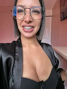 luvely_unique_ Chat XXX live