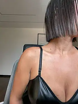 Chat +18 de luvely_unique_ ao vivo