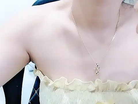 Lemonn99 网络视讯表演