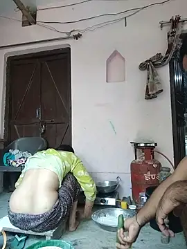 RUCHI_DARLING Show in webcam