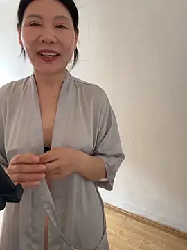 xiiuuff18's Webcam Show