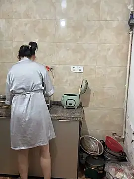 xiiuuff18 在線直播表演