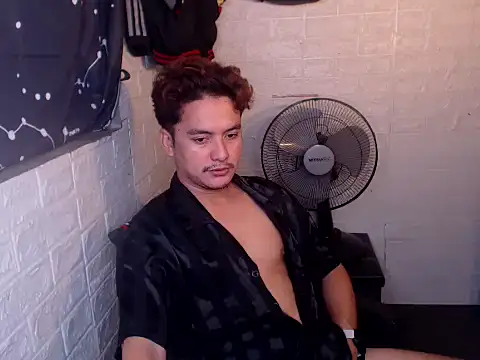 Tempting_jon Show in webcam