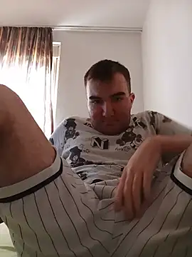Show modela LolGamer54321 na web-kameri