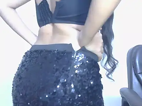 Glamorous_Aditi Show in webcam