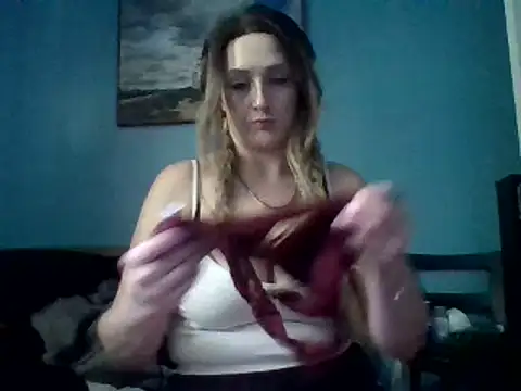 cutiekayls' Webcam Show