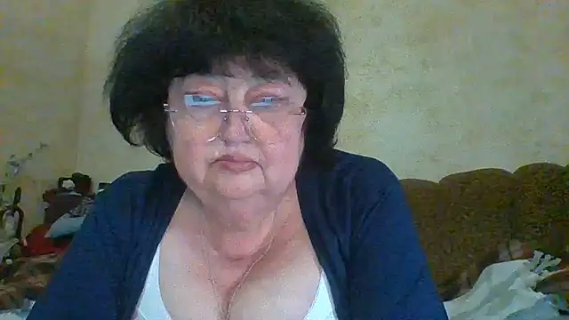 Show modela MilaSky5303 na web-kameri