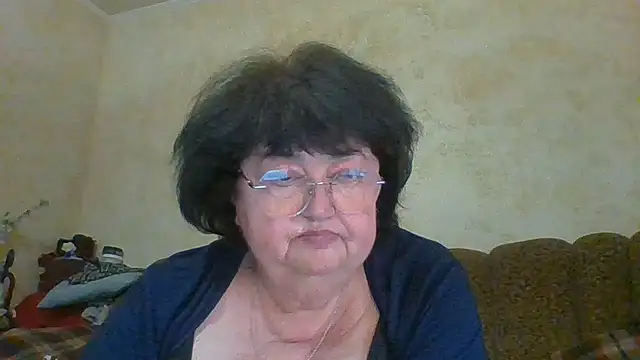 MilaSky5303's Live Chat Room