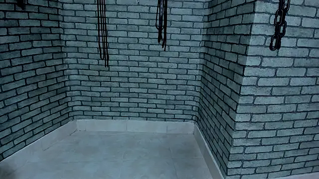 Briana_24 Show in webcam