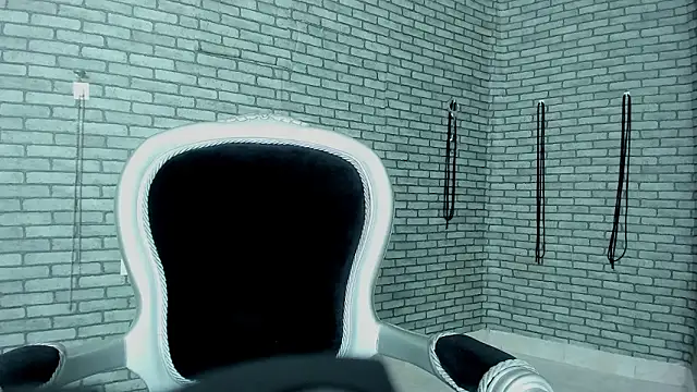 Briana_24's Webcam Show