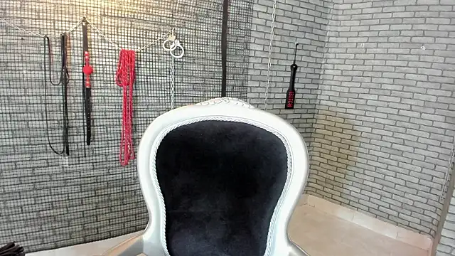 Briana_24's Webcam Show