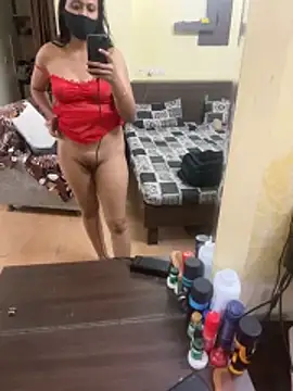indianshycouple Chat XXX in diretta