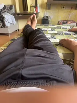 Chat +18 de indianshycouple ao vivo