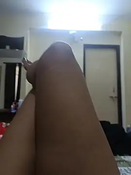 צ'אט XXX בשידור חי של indianshycouple