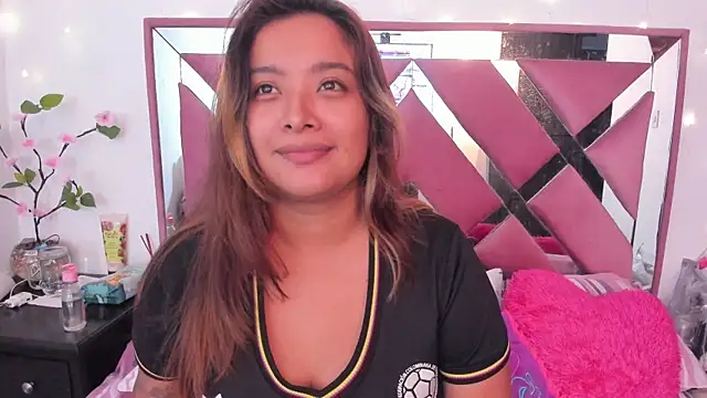bellalumi's Live XXX Chat