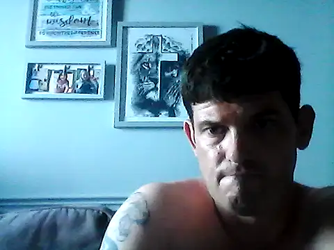 Hixxy_1025 Show in webcam