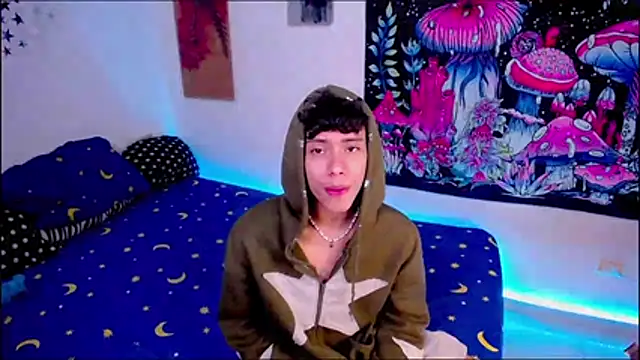 Thedoll_ethan7's Webcam Show