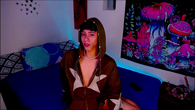 Thedoll_ethan7 Show in webcam