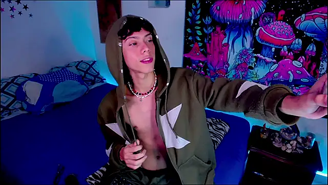 Thedoll_ethan7's Webcam Show
