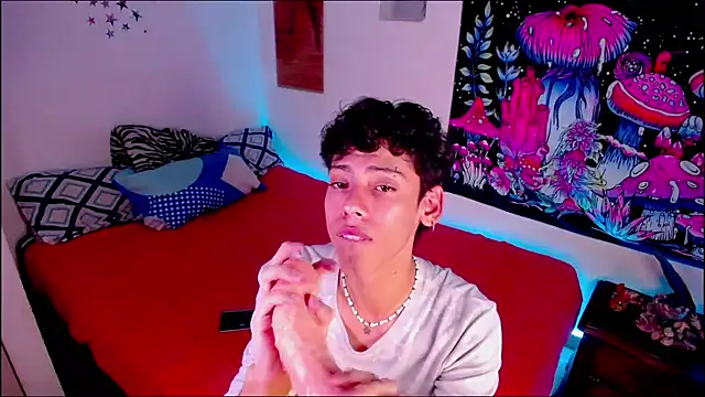 Thedoll_ethan7 在線直播表演