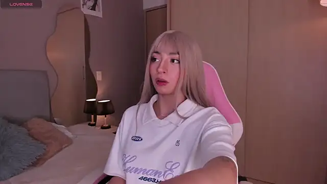 Živý XXX chat Zaray_star