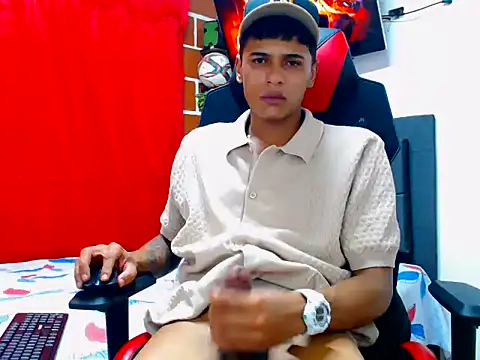 Show modela cristian_tayron1 na web-kameri