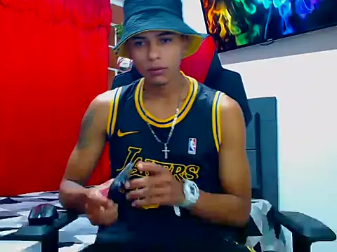 cristian_tayron1 Show in webcam