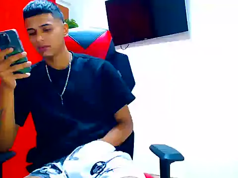 cristian_tayron1 Show in webcam