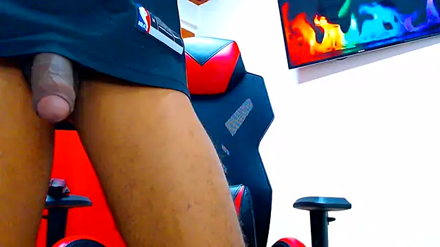 Chat +18 de cristian_tayron1 ao vivo