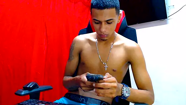 cristian_tayron1 webkamerás műsora