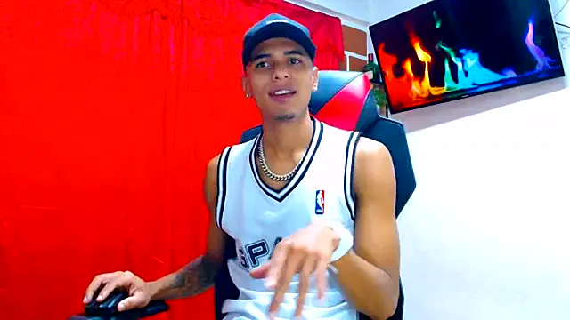 cristian_tayron1 Show Webcam