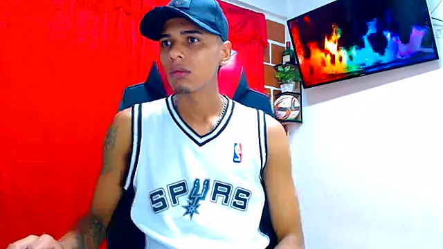 cristian_tayron1 Chat XXX in diretta