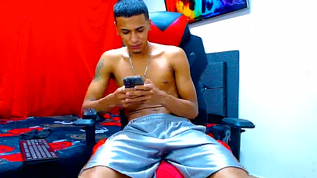 cristian_tayron1 Show in webcam