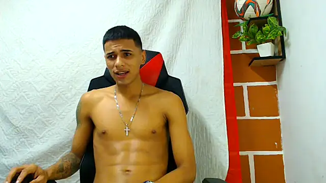 הופעת וובקאם של cristian_tayron1