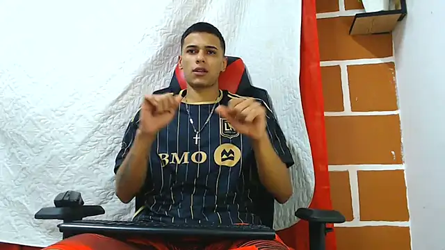 Show modela cristian_tayron1 na web-kameri
