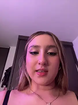 Chat XXX ao vivo de MoraInFire