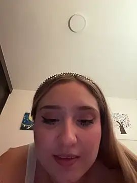 XXX chat uživo modela MoraInFire