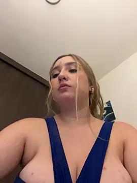 MoraInFire Chat XXX live