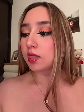 Chat XXX ao vivo de MoraInFire