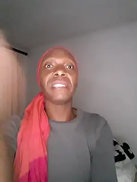 Freakishlyfreakish29 webkamerás műsora