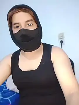 Banouti_23 Adlı Modelin Web Kamerası Şovu