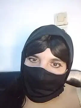 Banouti_23 Pertunjukan Webcam