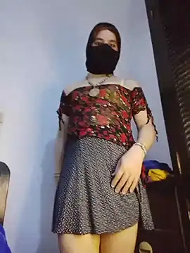 Banouti_23 webcam show