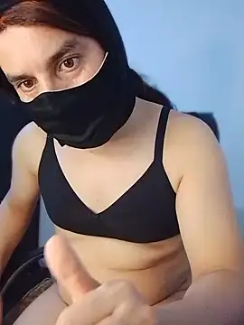 Banouti_23 Webcam show