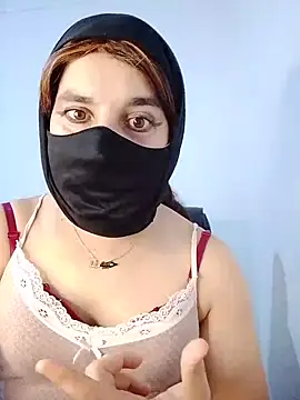 Banouti_23 webcam show