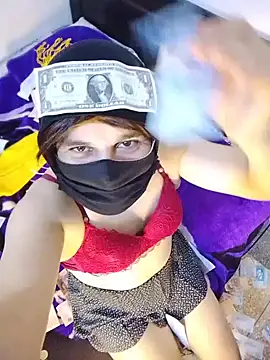 Banouti_23 webkamerás műsora