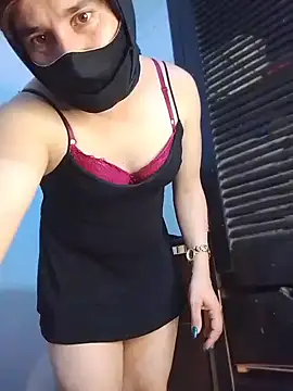 Banouti_23 Adlı Modelin Web Kamerası Şovu