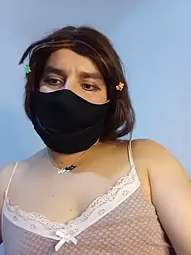 Banouti_23 webcam show